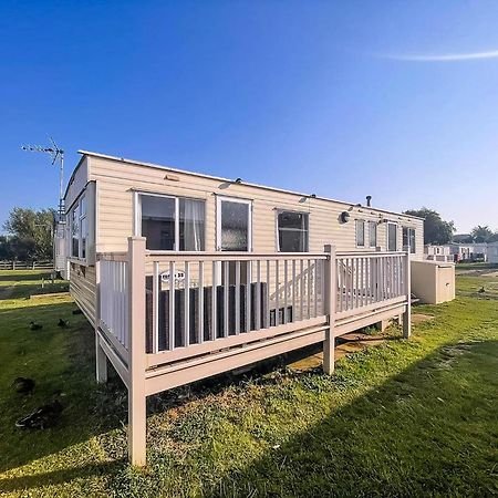 6 Berth Caravan For Hire By The Beach In Heacham, Norfolk Ref 21038C 외부 사진
