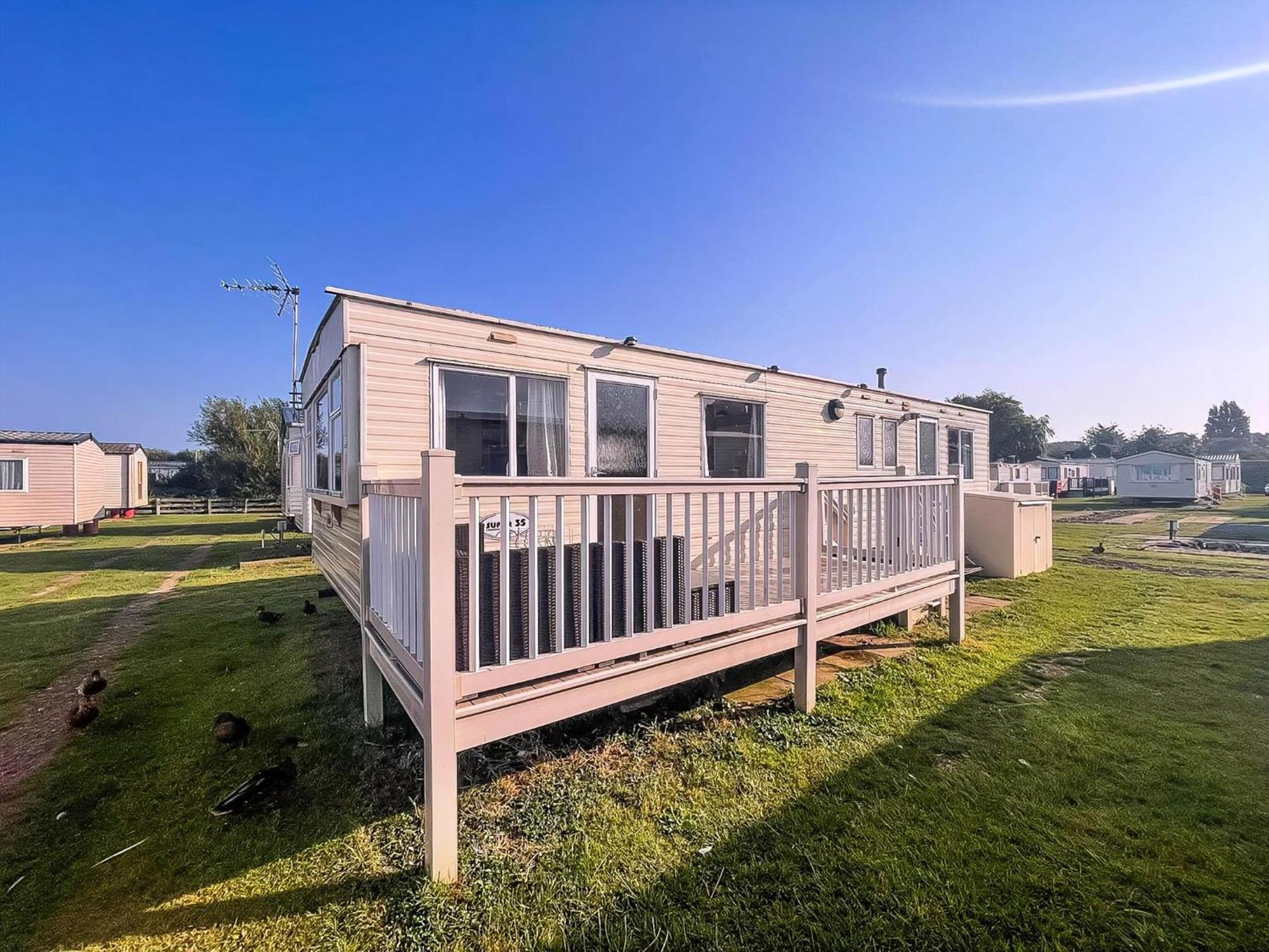 6 Berth Caravan For Hire By The Beach In Heacham, Norfolk Ref 21038C 외부 사진