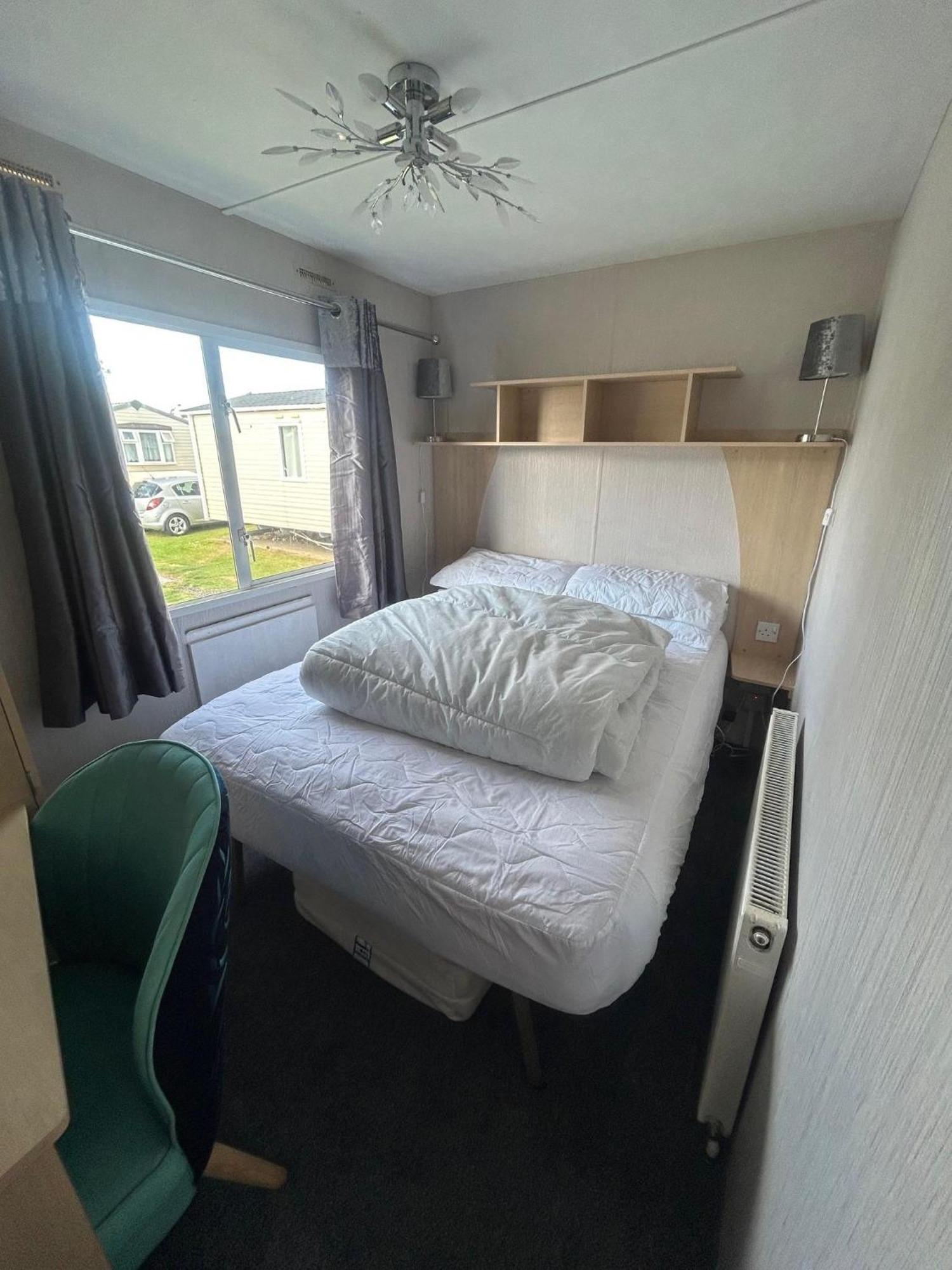 6 Berth Caravan For Hire By The Beach In Heacham, Norfolk Ref 21038C 외부 사진