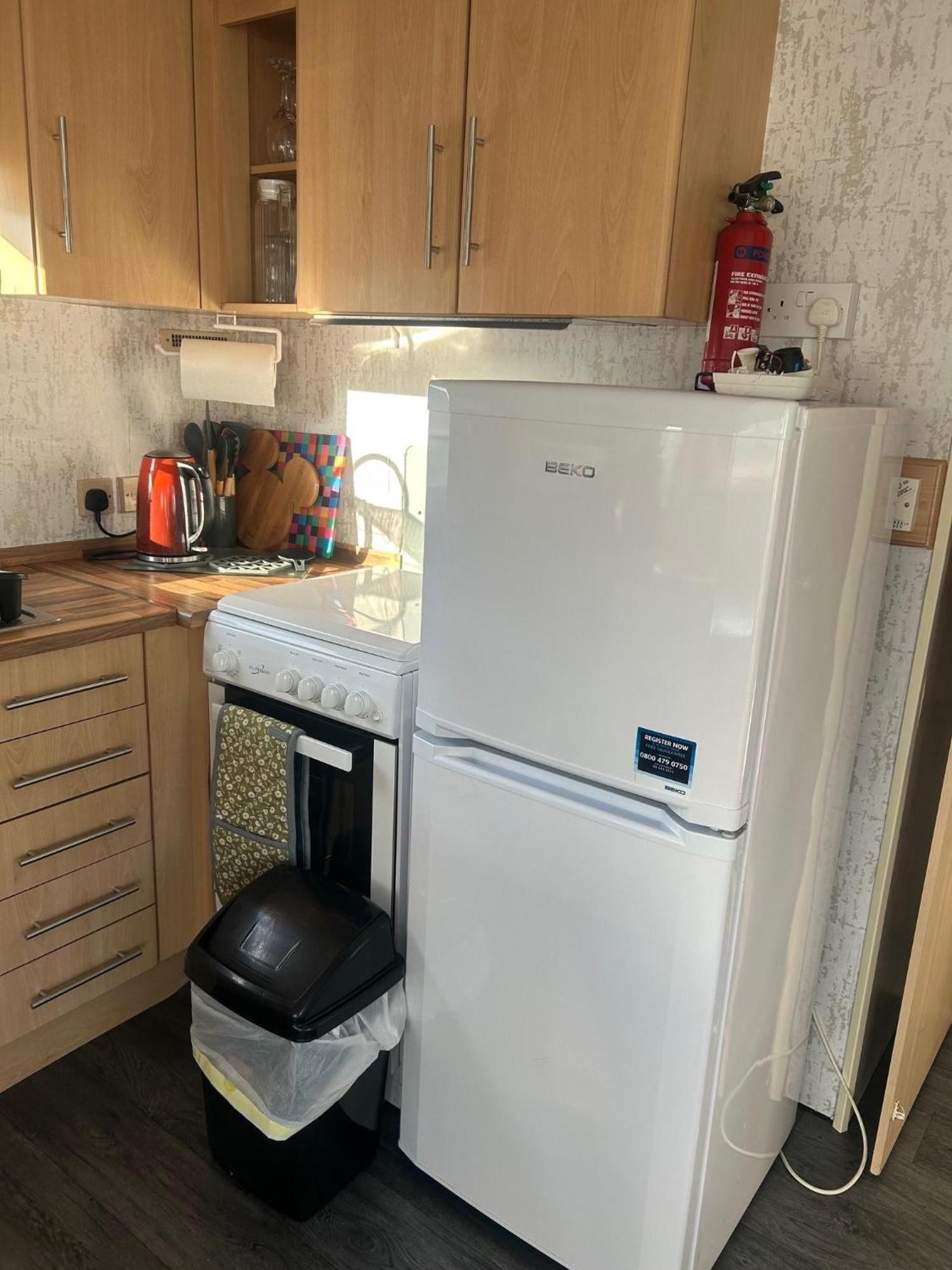 6 Berth Caravan For Hire By The Beach In Heacham, Norfolk Ref 21038C 외부 사진